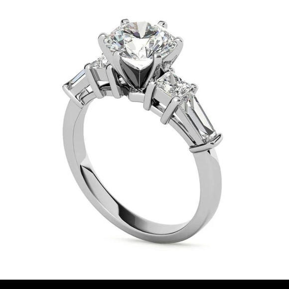 ring - Picture 3 of 16